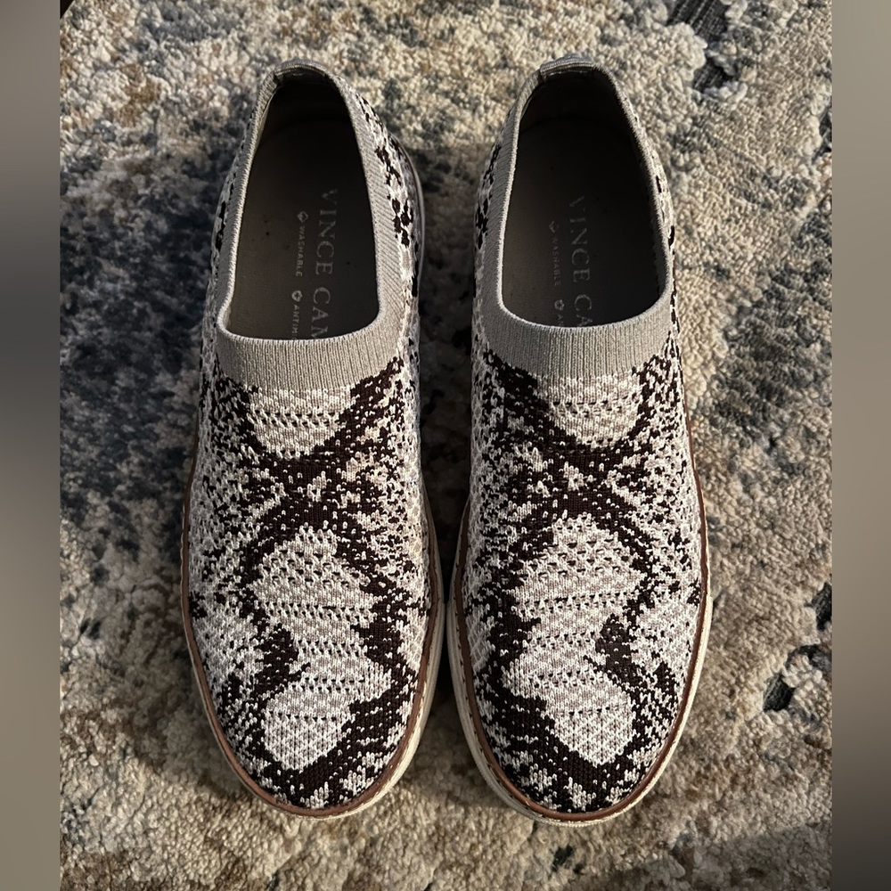 Vince camuto Slip on Sneakers